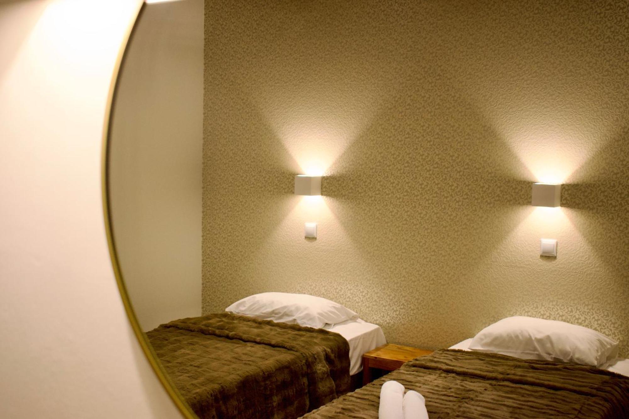 Nafsika Centre Отель 2*