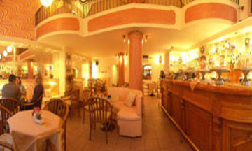 Nafsika Centre 酒店 2*